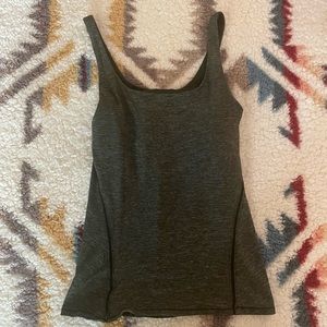 Lululemon size 6 Tank Top